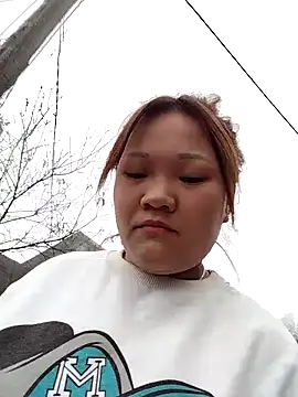 m-mbae's cam snapshot