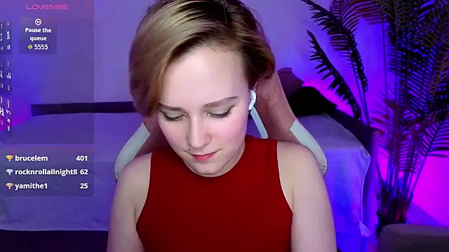 Ellie_Heavenly live sex cam