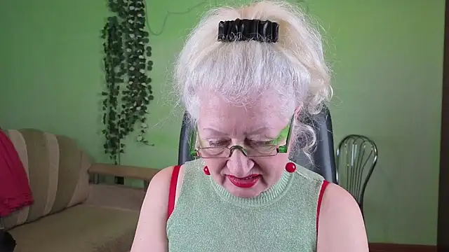 Maya_Mayflower's cam snapshot