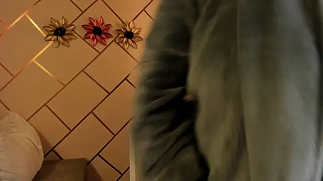 marianeporter__'s cam snapshot