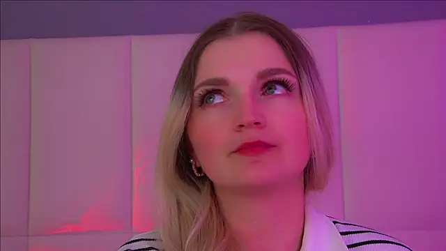 AnnyRaii's cam snapshot