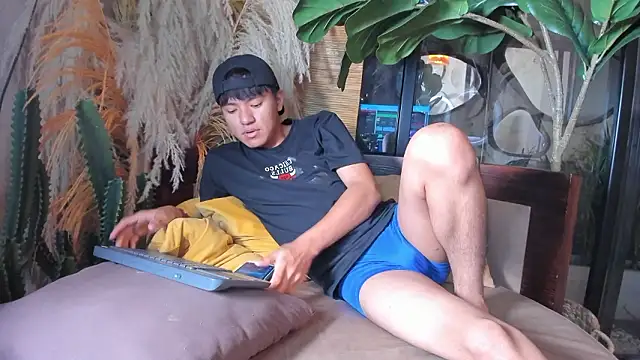 isaac_grimm live sex cam