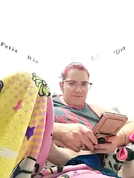 karlythoth@xh's cam snapshot