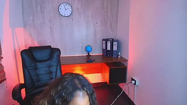 AuroraBrow's cam snapshot