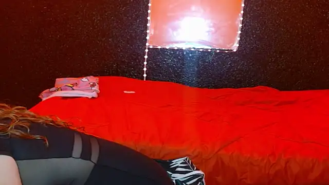 DirtyTemptation1's cam snapshot