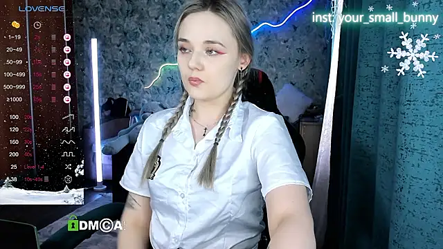 Your_small_bunny's cam snapshot