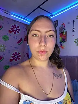 MiaLund2's cam snapshot