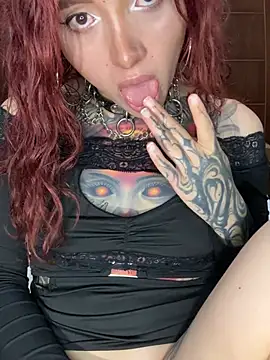 SelenaRouge1's cam snapshot