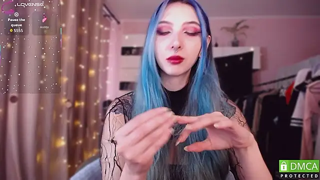 JustMeowGirl's cam snapshot