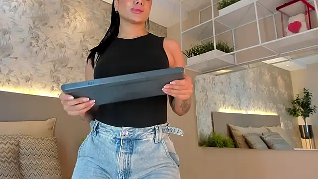 JadaKai's cam snapshot