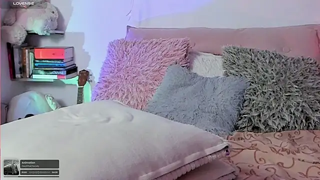 julieta_cooper20's cam snapshot