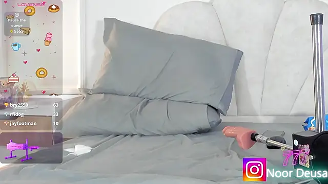 Candaceoweens's cam snapshot