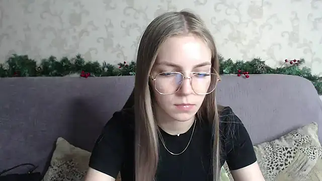 HitGyrl's cam snapshot