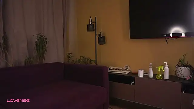 NakeshaPogar's cam snapshot