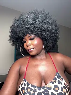 WomanNextdoor1's cam snapshot