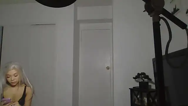 cryptokimgirl's cam snapshot