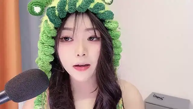 smalldaisy's cam snapshot