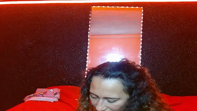 DirtyTemptation1's cam snapshot