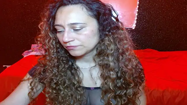 DirtyTemptation1's cam snapshot