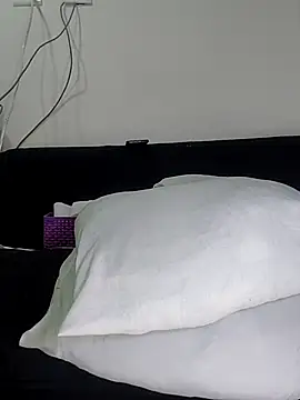 estrella_tasty's cam snapshot