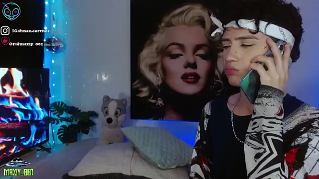 maxiy_001 live sex cam