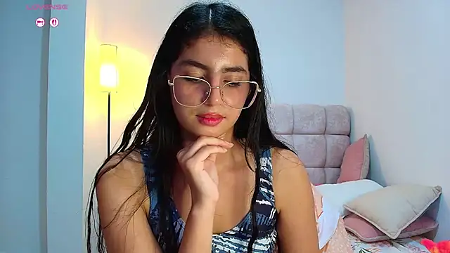 Julieta_Rose19's cam snapshot