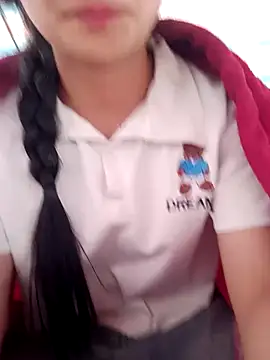 Him_MountainGirl live sex cam