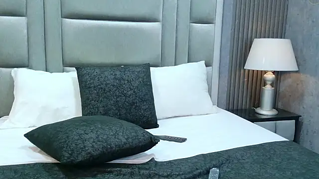 CristalAndDeimon's cam snapshot