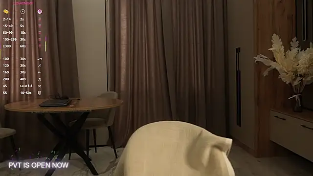 angel_luisa's cam snapshot