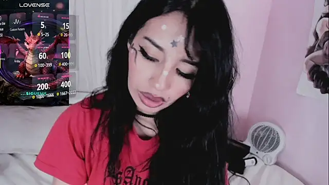 Miss_Charlottet's cam snapshot