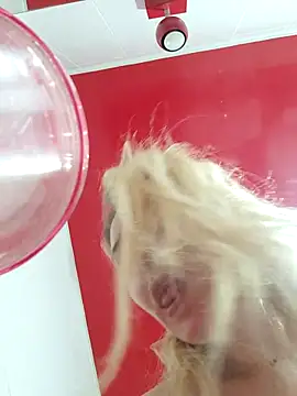 LadyLolyPop_'s cam snapshot