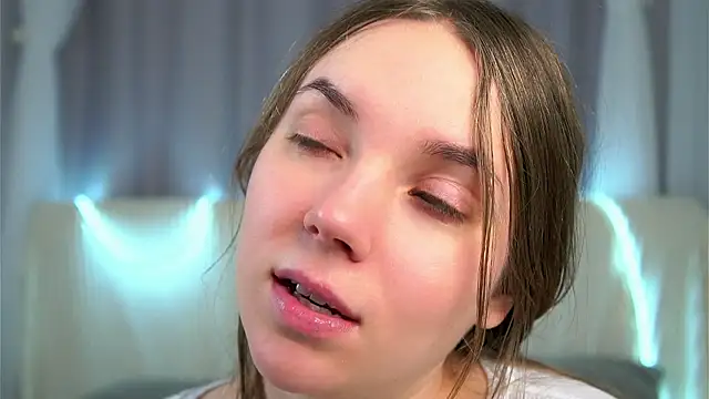 KarriBrownd's cam snapshot