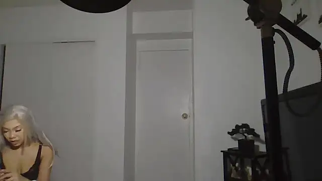 cryptokimgirl's cam snapshot