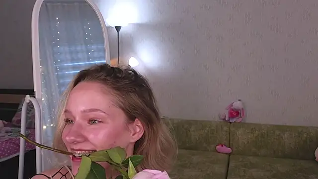 Sweetie__Angel's cam snapshot