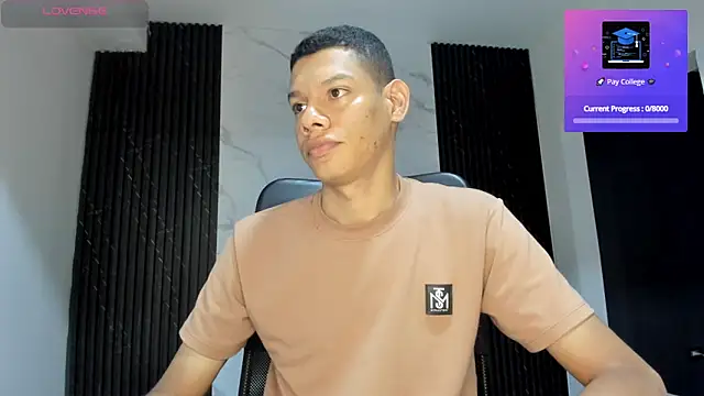 milo_cruz_'s cam snapshot