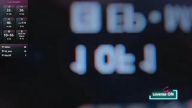 MaddisonLowe's cam snapshot