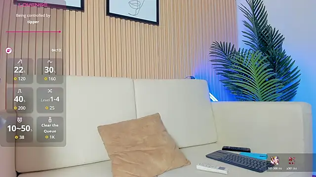 Brunette__boy live sex cam