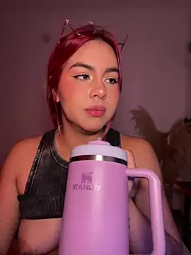 Zarahs_Blare1's cam snapshot