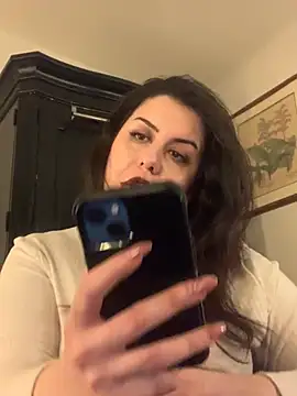 holyeroticss's cam snapshot