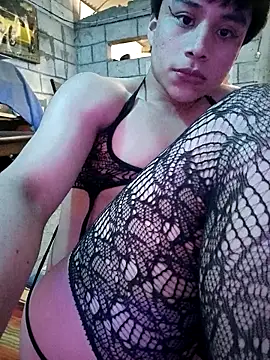 Nathalyof live sex cam