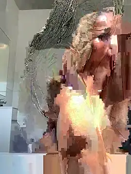 CurvyDesire1's cam snapshot