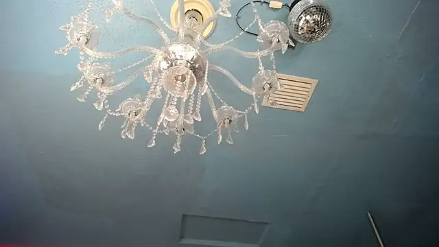 ADRIANNA_FOX's cam snapshot