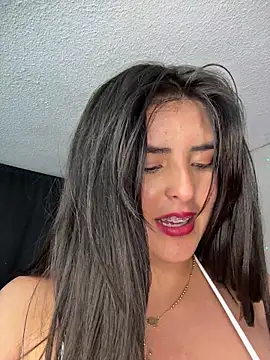 kim_zaratte's cam snapshot