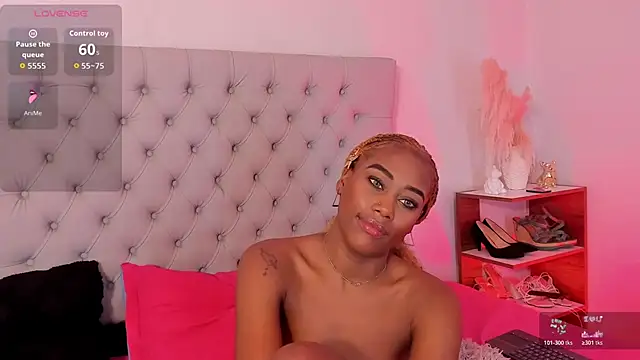 SofiRuiz_'s cam snapshot