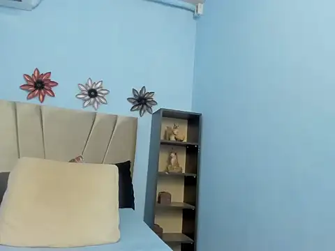 Alice_sexy26's cam snapshot