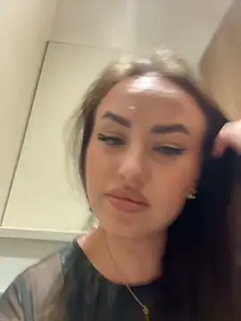 KiraSunshine live sex cam