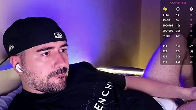 DominantTheo live sex cam