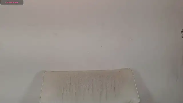 aly_n_sebas live sex cam