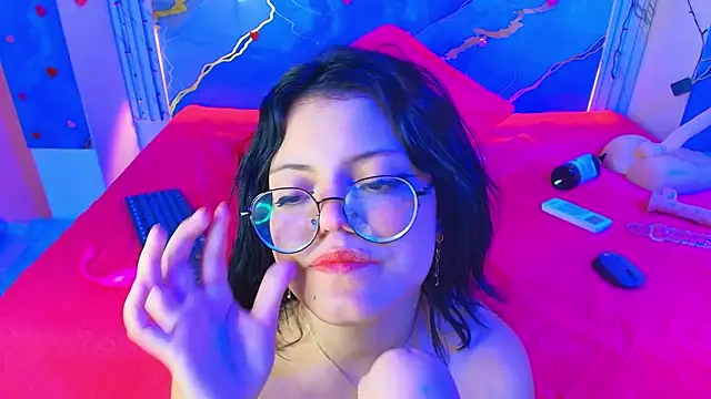 Eleanor_rigby5's cam snapshot