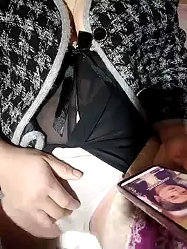 embe889's cam snapshot